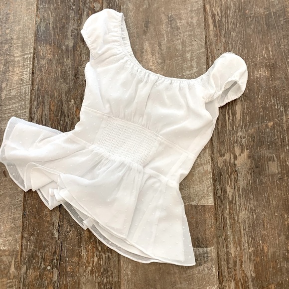 Guess Sienna White Mocked Peplum Top - Picture 4 of 6